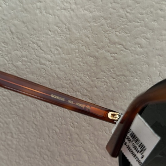New Gucci Sun Glasses. Brown With Black Frame. - Picture 11 of 12